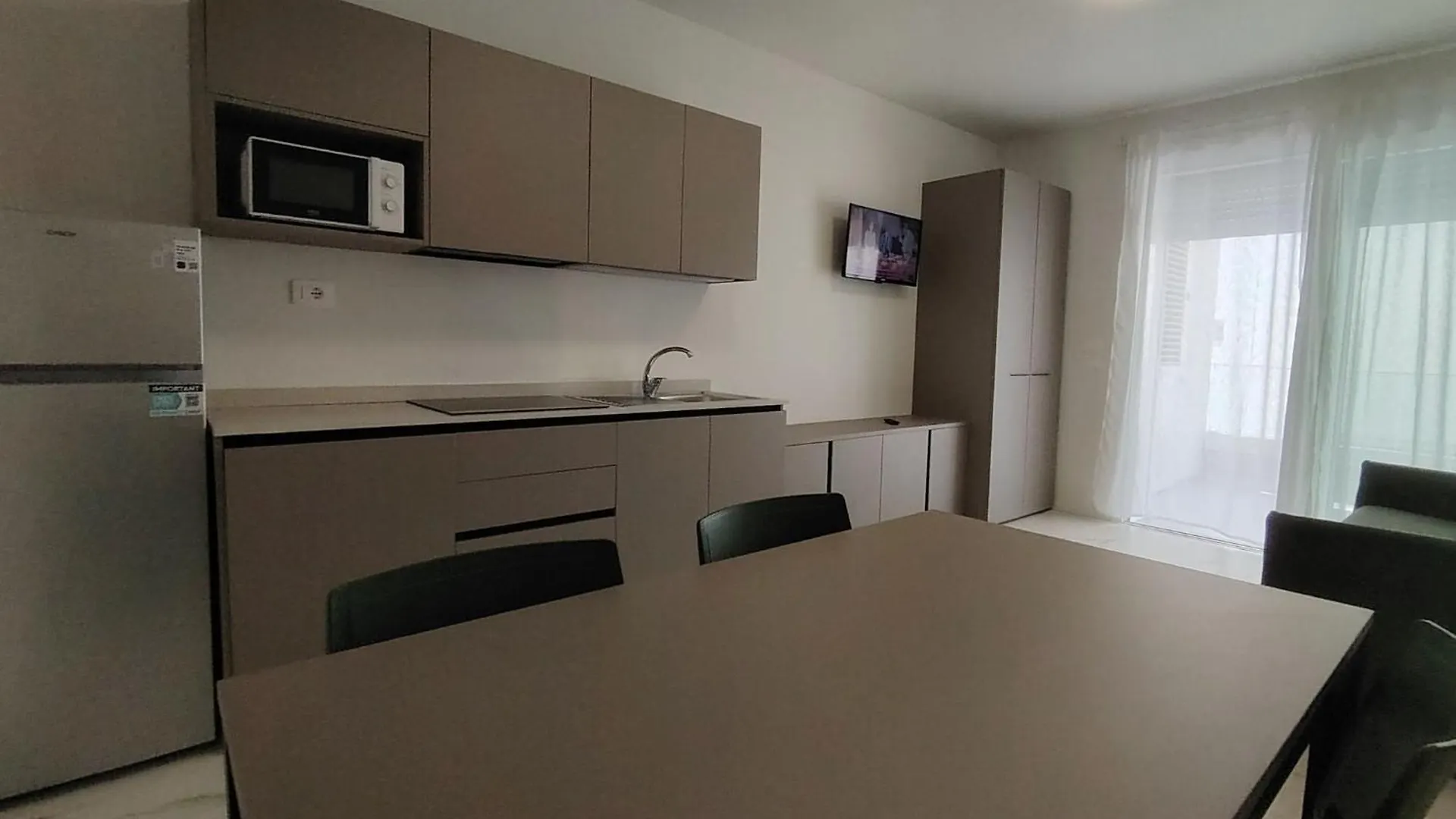 Stylish Flat With Terrace For Your Holiday In Бибионе Италия