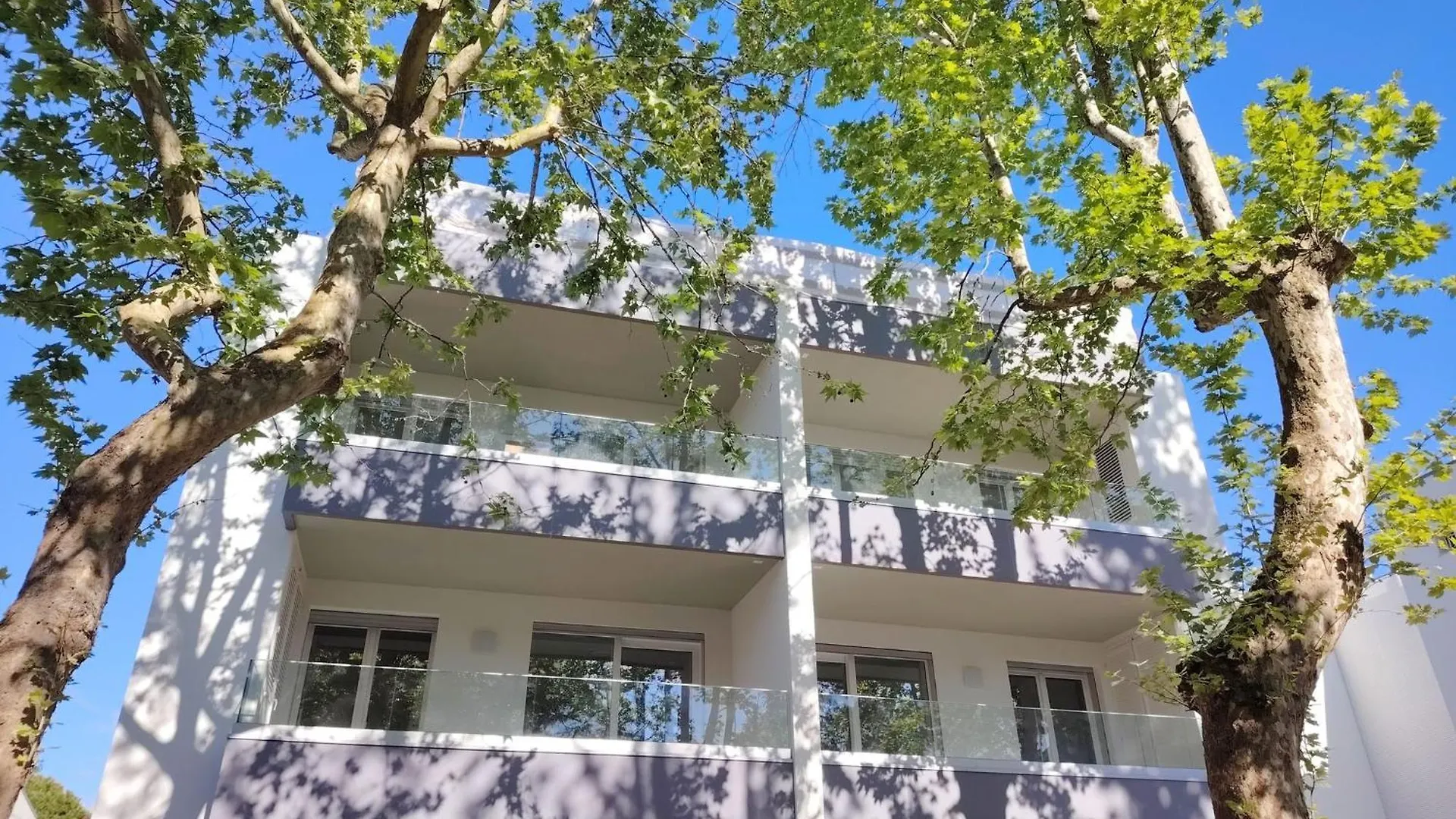 Stylish Flat With Terrace For Your Holiday In Бибионе