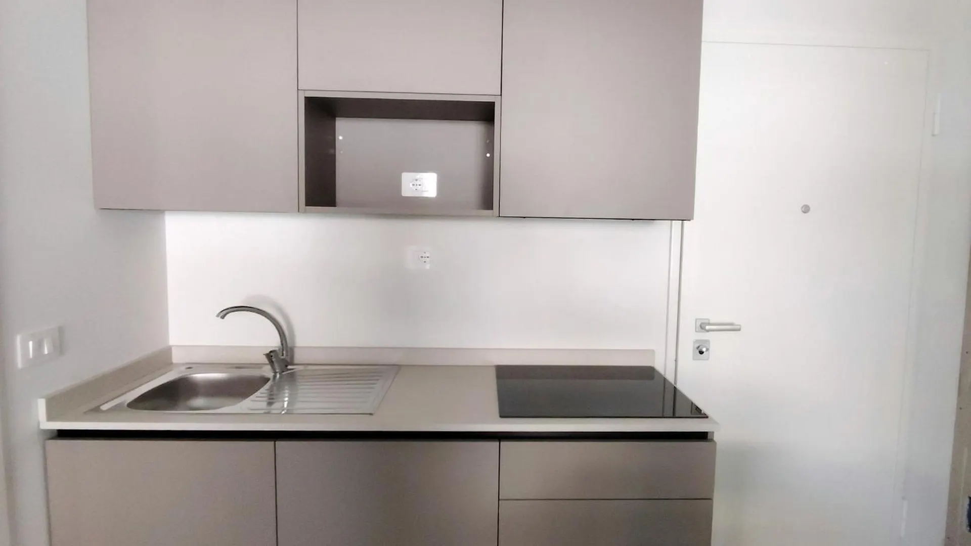 Stylish Flat With Terrace For Your Holiday In Бибионе