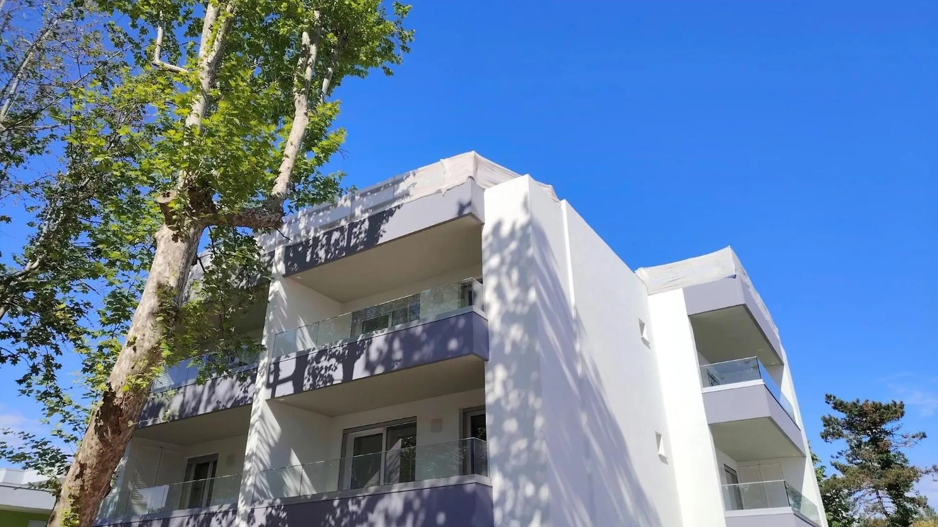 Stylish Flat With Terrace For Your Holiday In Бибионе Апартаменты
